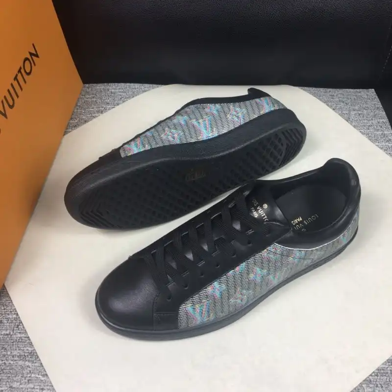 Hot sale LV Shoes 2003SH0005 0122