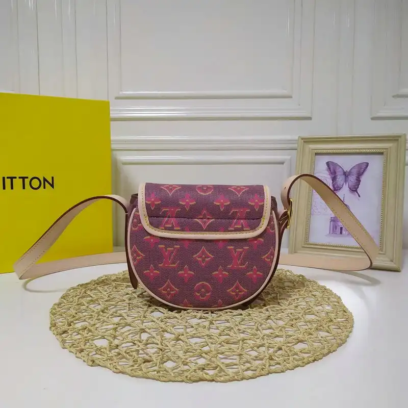 Hot sale LV Bags 20B570008 0131