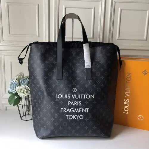 LV Bags 19B570408 0129