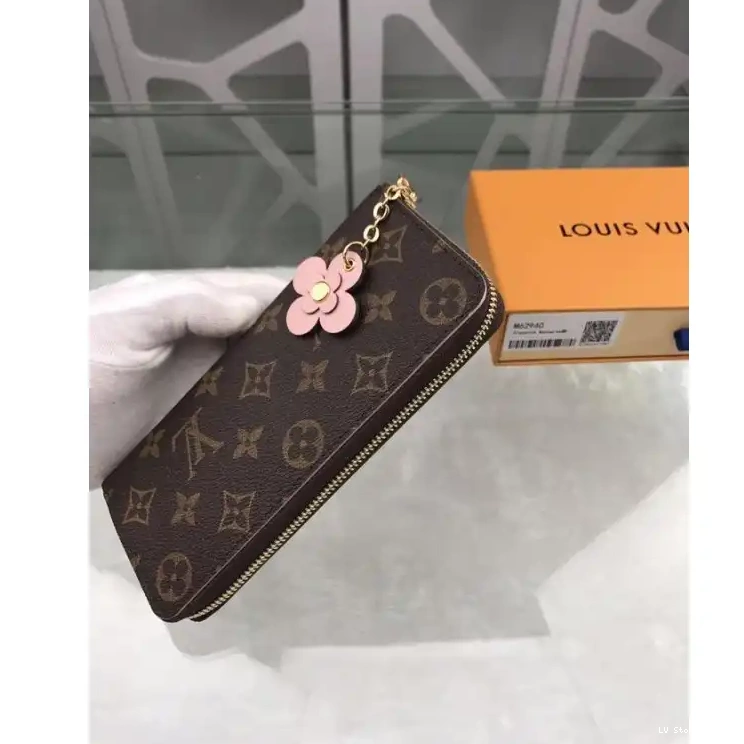 Hot sale Bags LV 19B570137 0208