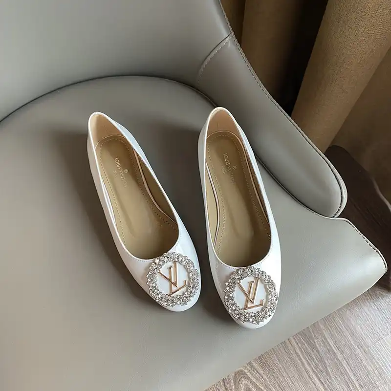 Hot sale LV Shoes 2304PZ0103 0205