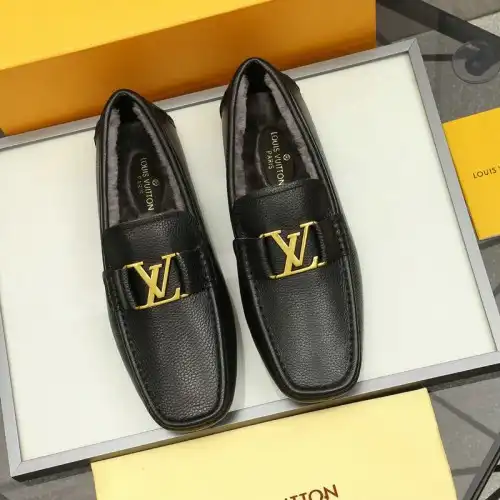 Hot sale LV Shoes 2011SH0007 0201