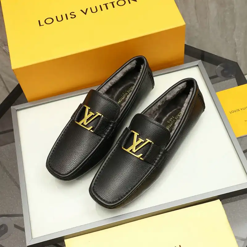 Hot sale LV Shoes 2011SH0007 0201