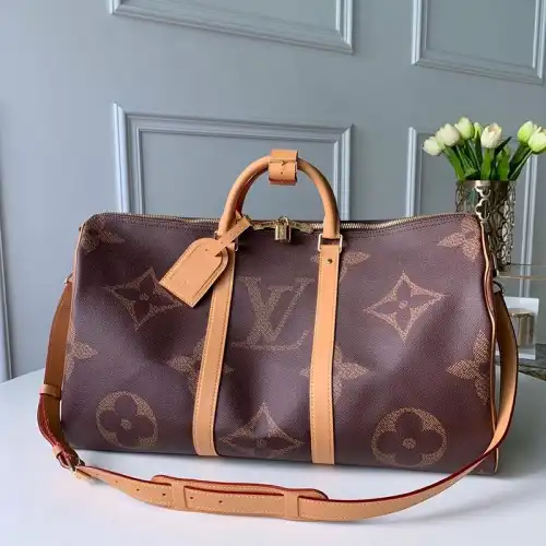 Hot sale LV Bags 19B570351 0206