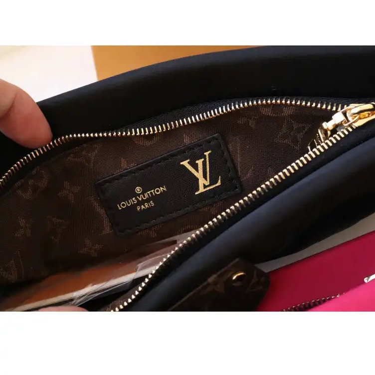 Hot sale LV Bags 2111DJ0017 0222