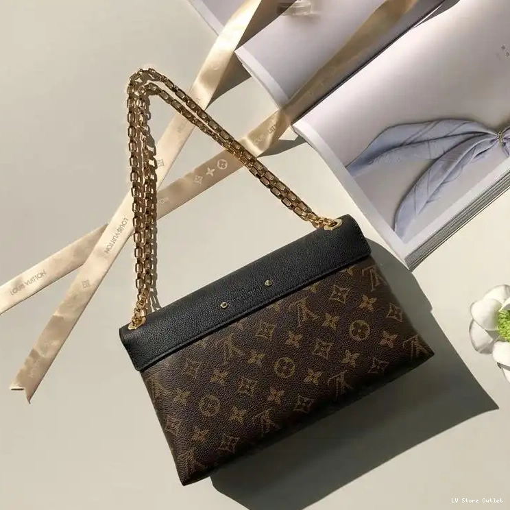 Hot sale Bags LV 19T1L0186 0211