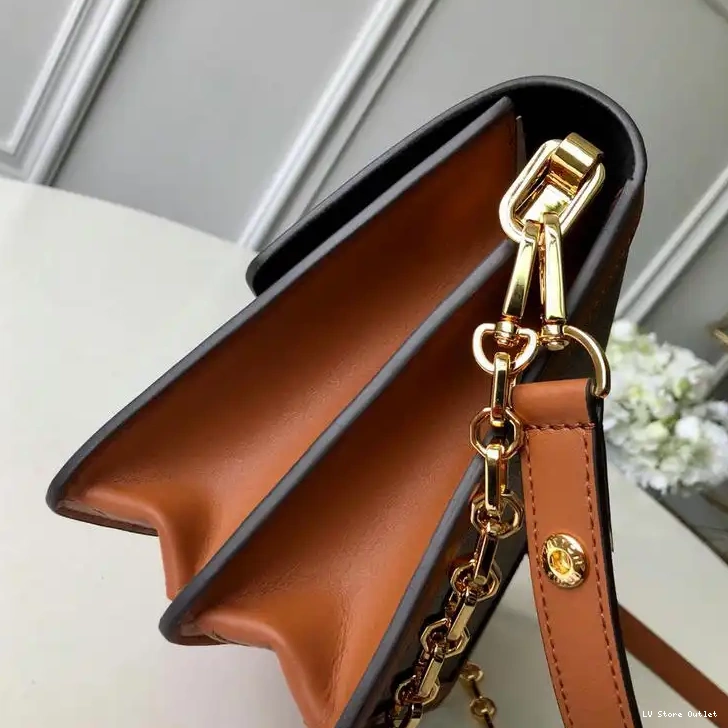 Hot sale Bags LV 19T1L0011 0302